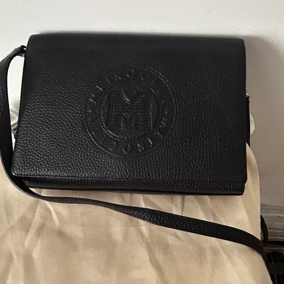 Metrocity Handbags - Have you met MetroCity??? This Black Crossbody Bag. Pebble Leather from Italy?